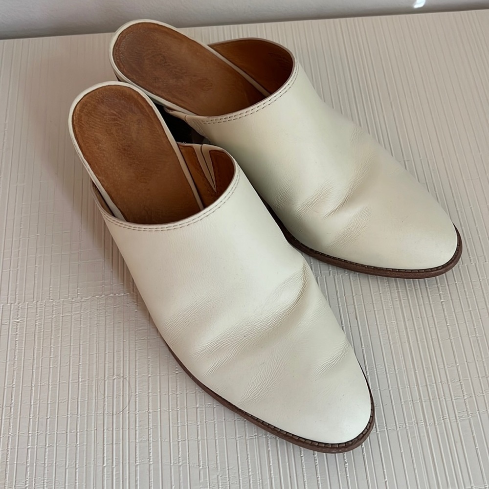 MADEWELL The Harper Mule in Vintage Canvas Leather (10M)